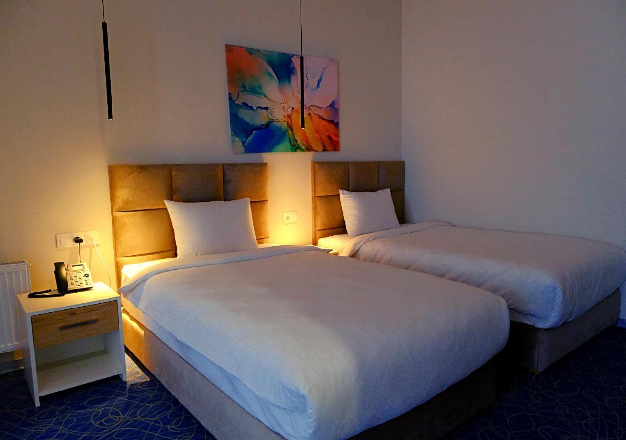 Add Hotel 阿拉木图 外观 照片